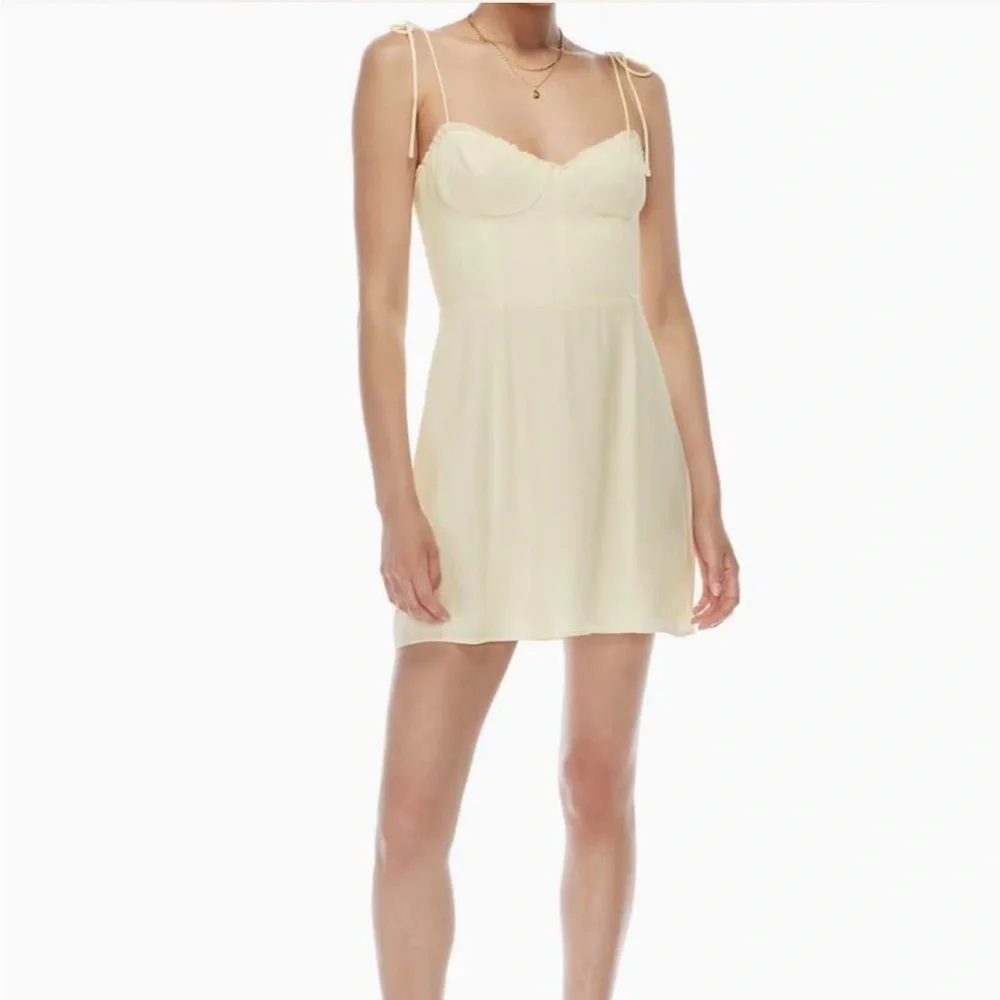 Aritzia Wilfred Fable Whipped Butter Yellow Pastel Viscose Rayon Mini Dress sz 6 - Picture 2 of 14